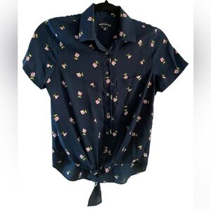 J.Crew Mercantile Navy Floral Short Sleeve Button-Down Top